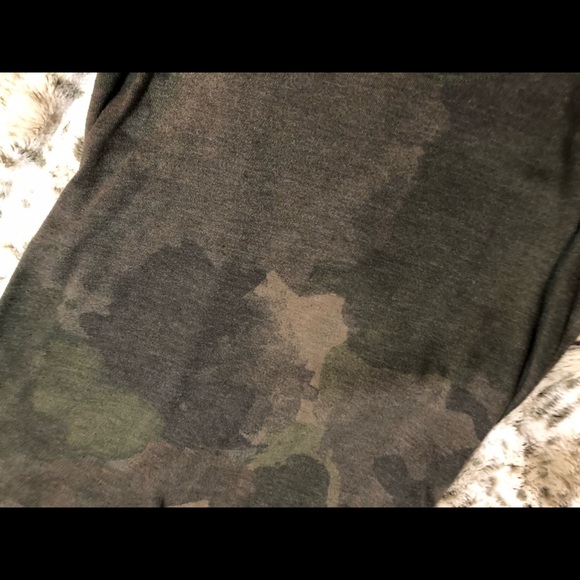 Camo tank - Picture 3 of 4